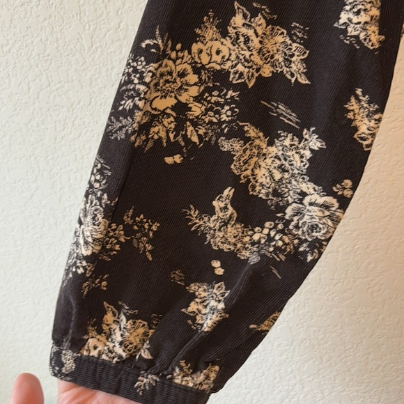 Universal Thread Medium brown floral print corduroy balloon sleeve dress - Picture 6 of 7